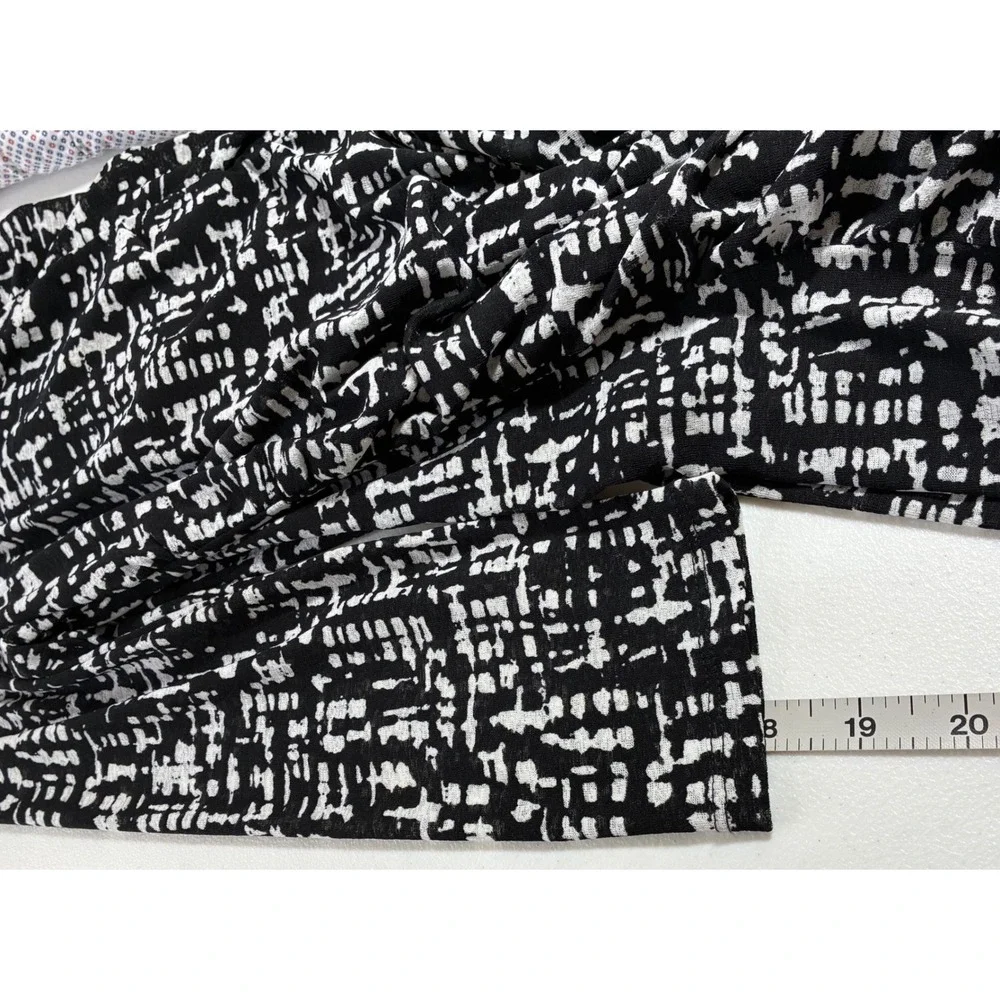 Coldwater Creek Womens Black White Ruched V-Neck‎ Top Size M 10-12 3/4 Slv